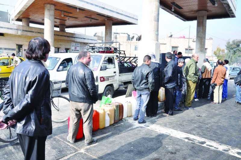 رئيس نقابة عمال النفط بدمشق لقاسيون: الكازيات الخاصة بلا رقيب وهي سبب مشكلة المازوت