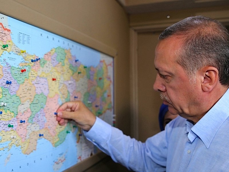 أردوغان.. وقنبلة الخلافات الحزبية