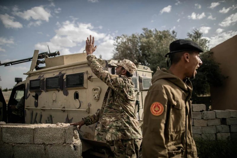 ليبيا: تصعيد جديد واحتواء روسي وغياب أمريكي