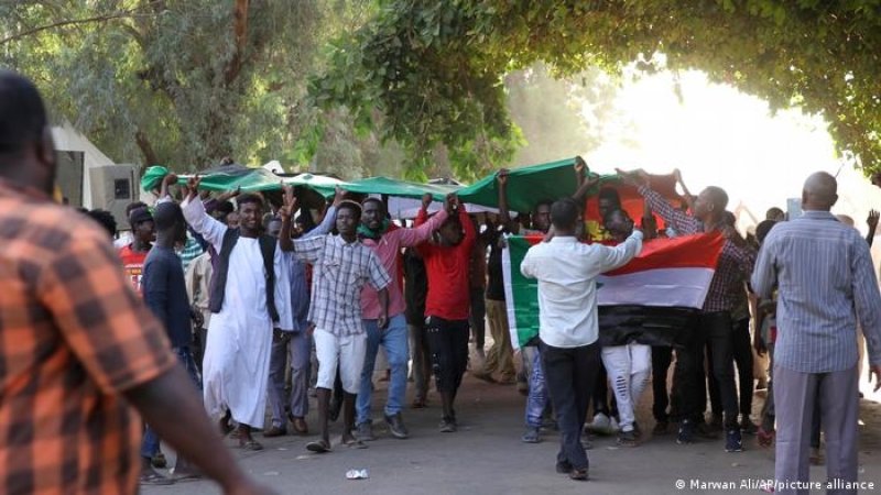 السودان.. فلول النظام في الطرفين