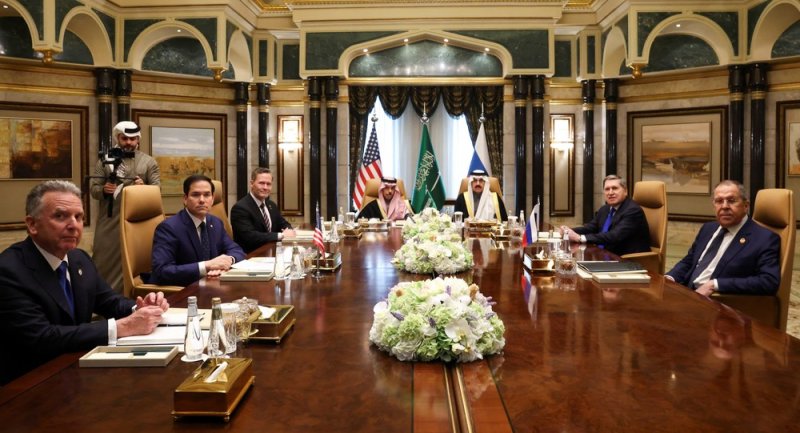 أوروبا في الجرف العميق... فما المخرج؟!