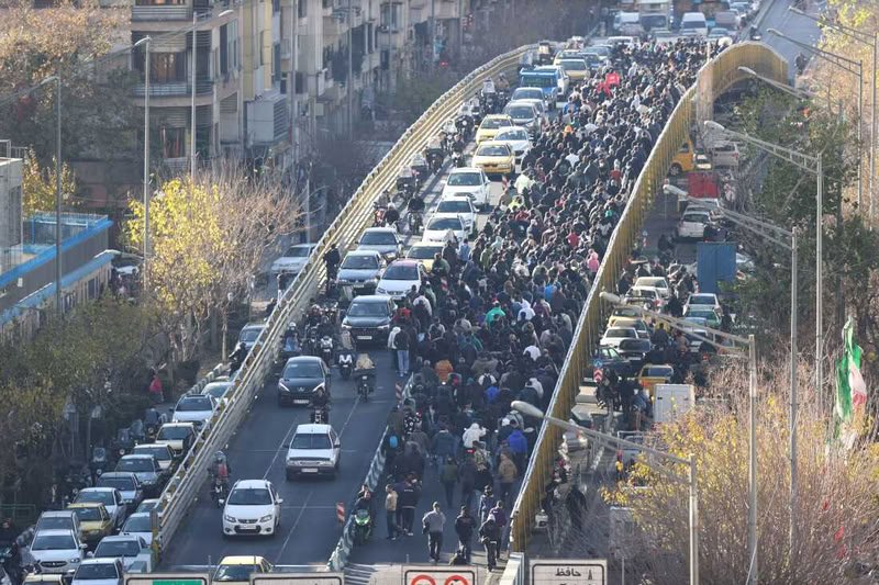 مظاهرات إيران... الاحتمالات مفتوحة!