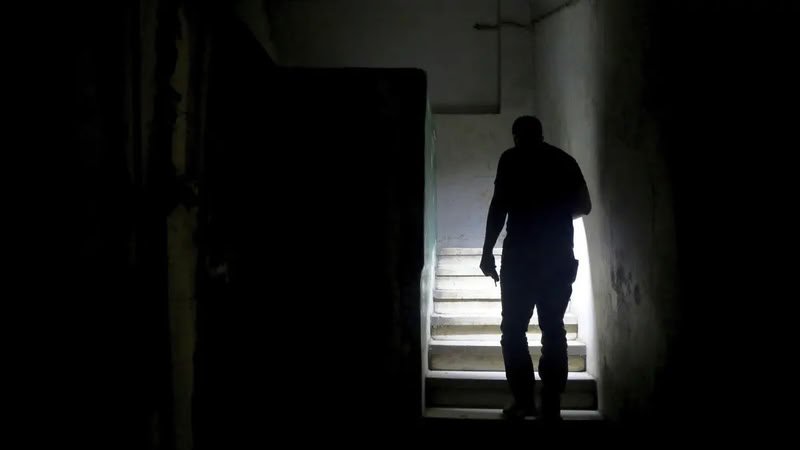عتمة السياسات وقهر الفواتير: الكهرباءالسورية بوصفها أداة للإقصاء الاجتماعي